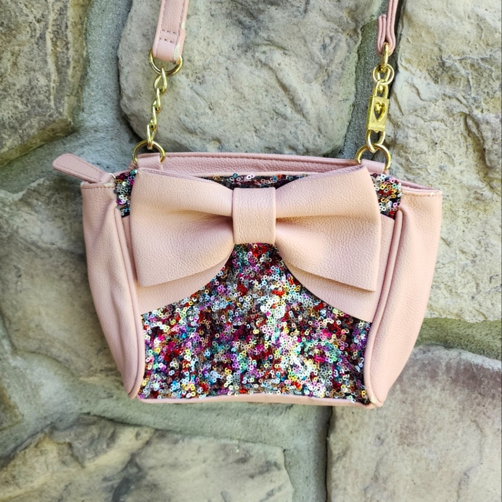 BETSEY JOHNSON | Sequin Bow Tie Crossbody Bag